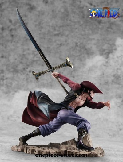 34Cm One Piece Dracule Mihawk Combat Ver. Pvc Action Figure