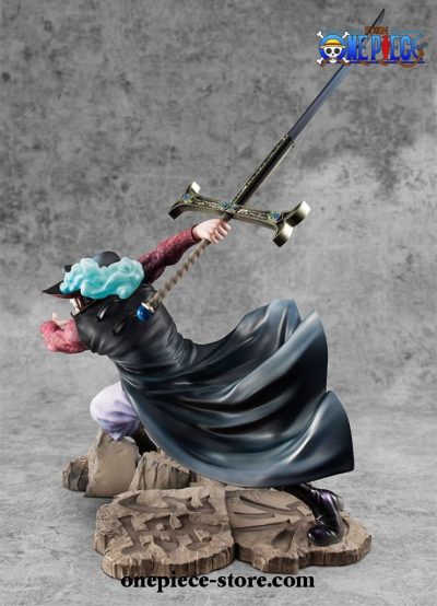 34Cm One Piece Dracule Mihawk Combat Ver. Pvc Action Figure